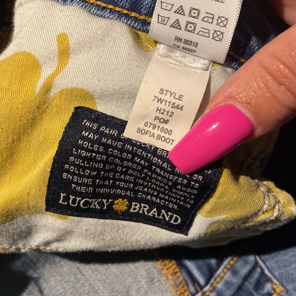 LUCKY BRAND  BOOT CUT JEANS🍀 - Picture 4 of 9